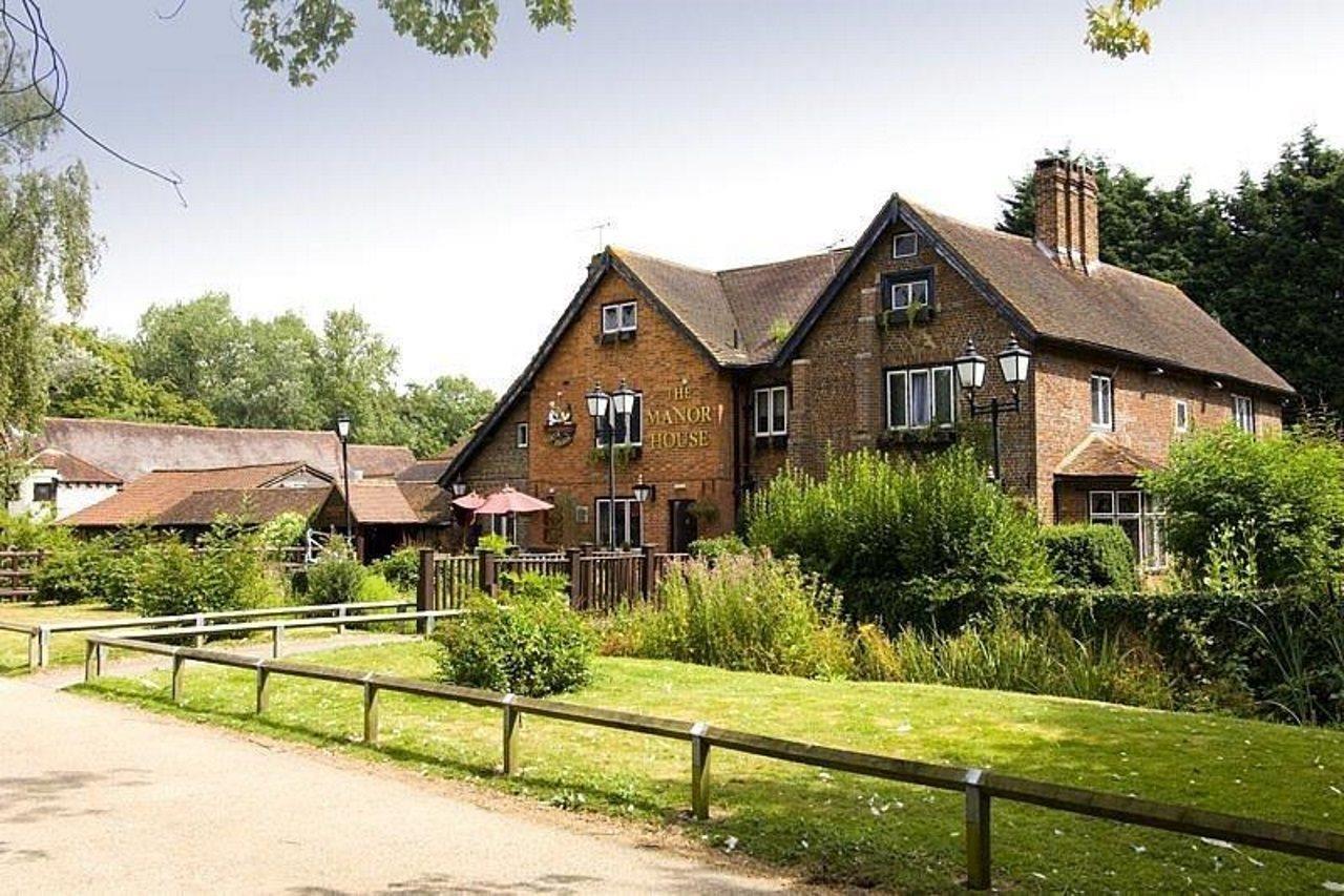 Premier Inn London Gatwick Airport South - London Road Кроули Екстериор снимка
